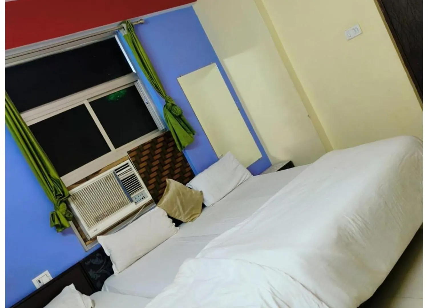 Hotel Shivay # Guest House Near Kashi Vishwanath Temple - Best Budget Guest House In Варанаси