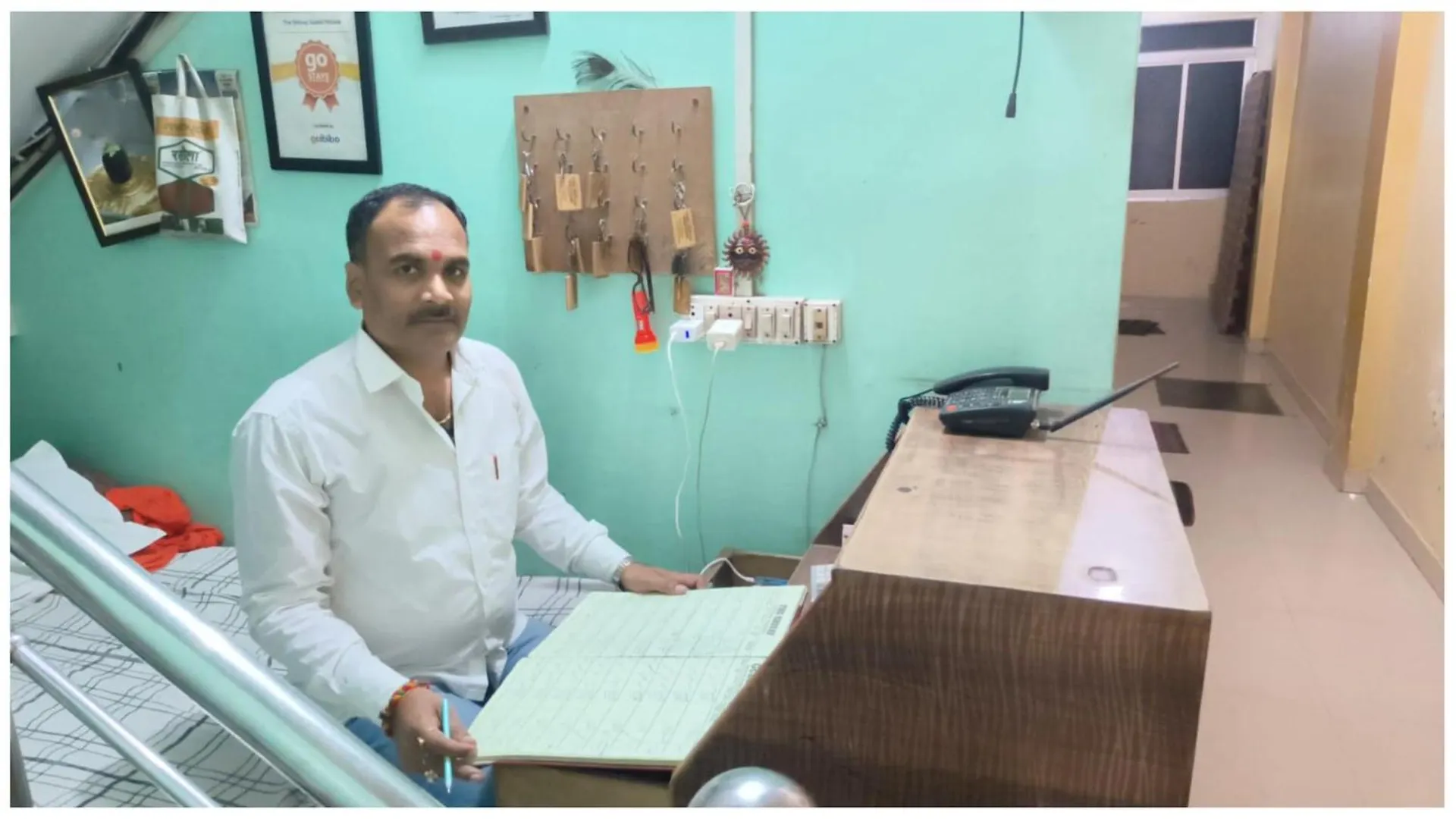 Hotel Shivay # Guest House Near Kashi Vishwanath Temple - Best Budget Guest House In Варанаси